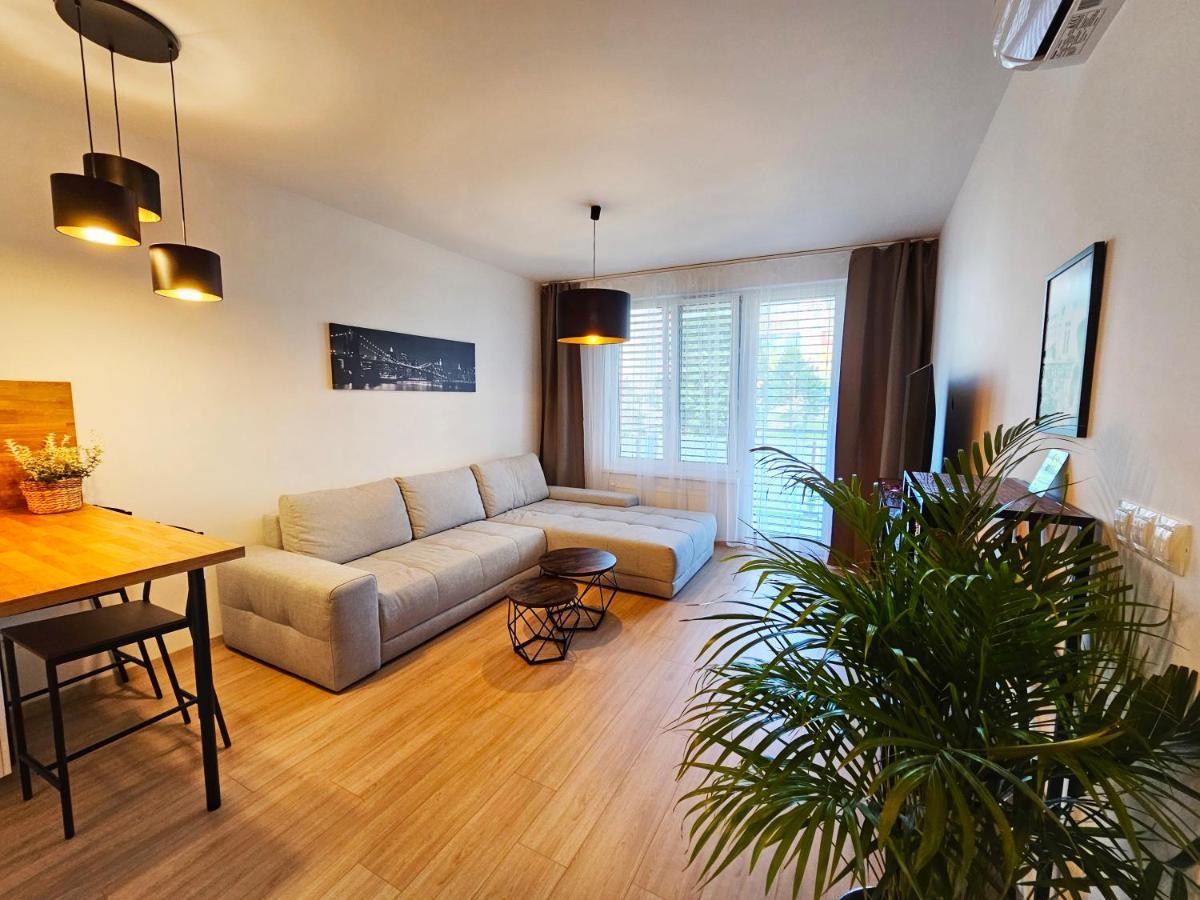 2 Room Apartment, New Building, Bosakova Street, 29 ブラチスラヴァ エクステリア 写真