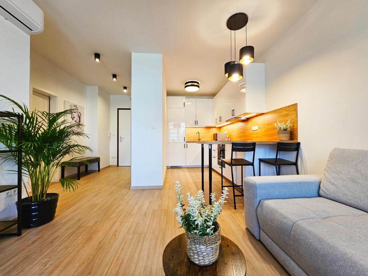 2 Room Apartment, New Building, Bosakova Street, 29 ブラチスラヴァ エクステリア 写真